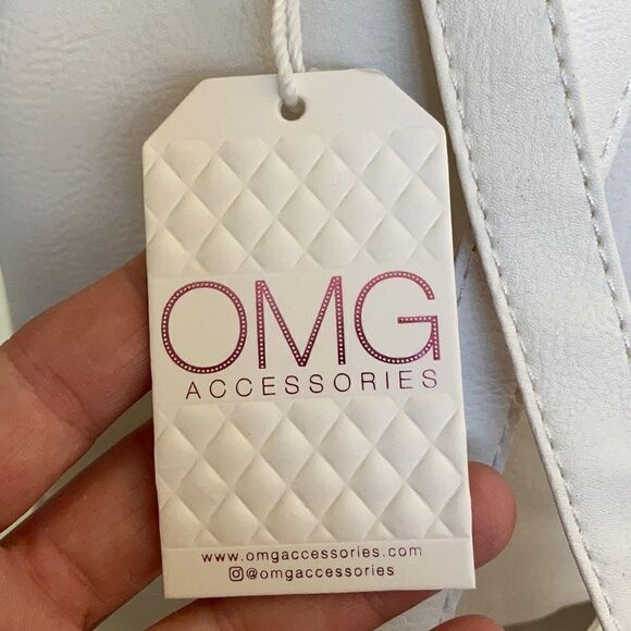 HostPic🥰OMG Unicorn Backpack - Picture 4 of 13